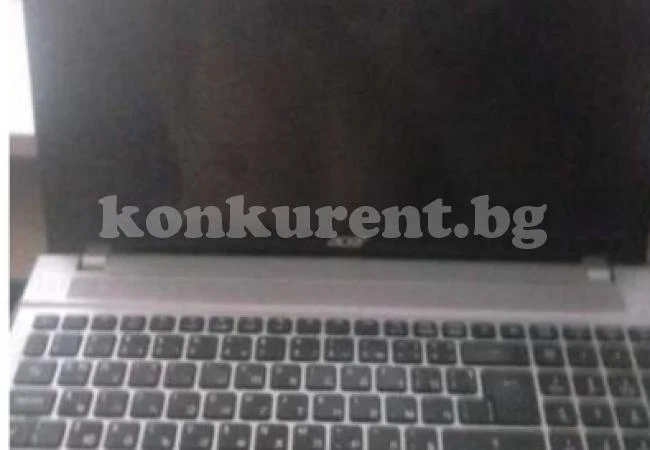 Оферта за лаптоп втора ръка изкърти нета: Сгъва се и на Кенди кръш не забива!