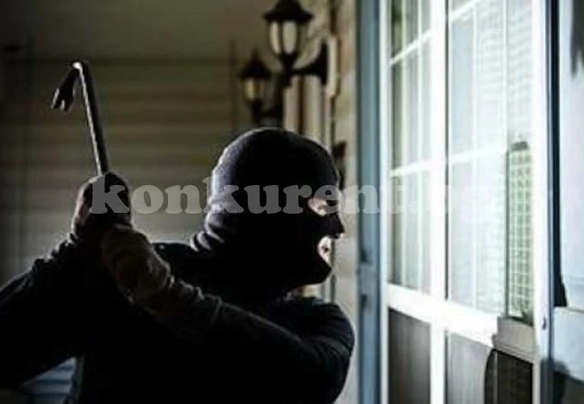 Крадец отмъкна пари от къща в Крива бара