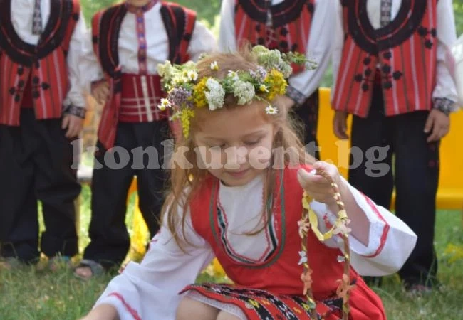 РИОСВ – Враца празнува Еньовден с деца и жители на кв. „Бистрец“