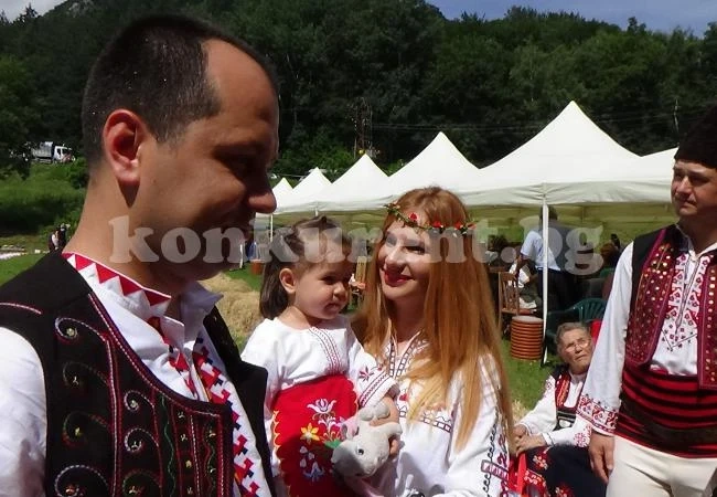 ВИДЕО: Кметът на Враца ожени Катя и Ангел