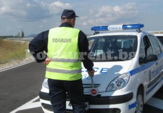 Врачански полицаи пишат актове на поразия
