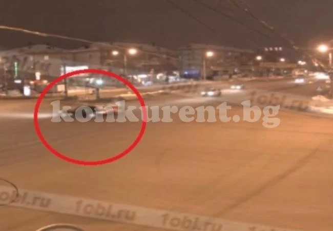 Отчаян мъж продава бъбрека си, след като блъсна тузарска кола (ВИДЕО)