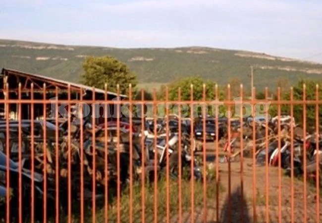 Разфасоваха такси в морга във Враца, наемателят се издирва