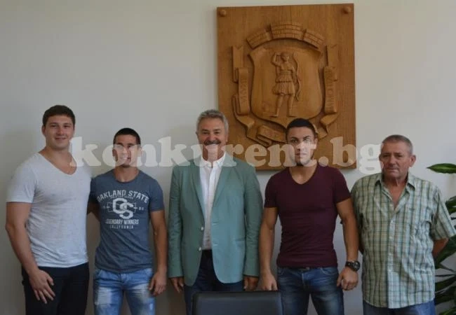 Златко Живков приветства Деко и топ борците на Монтана