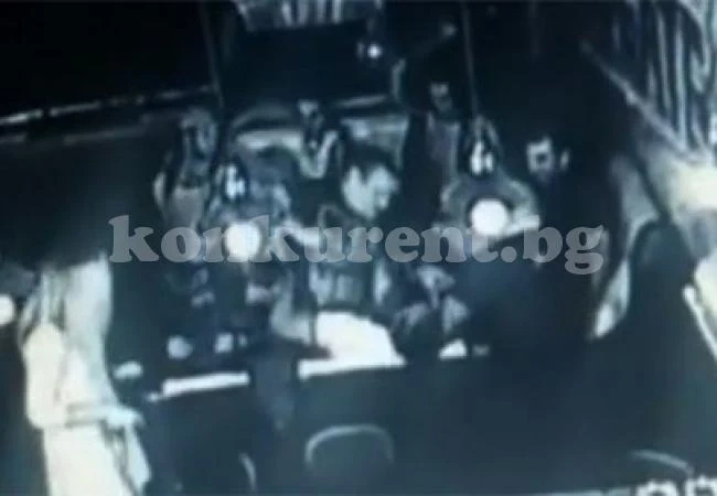 Кикбоксьор-любител уби посетител на бар за няколко секунди (ВИДЕО 18+)