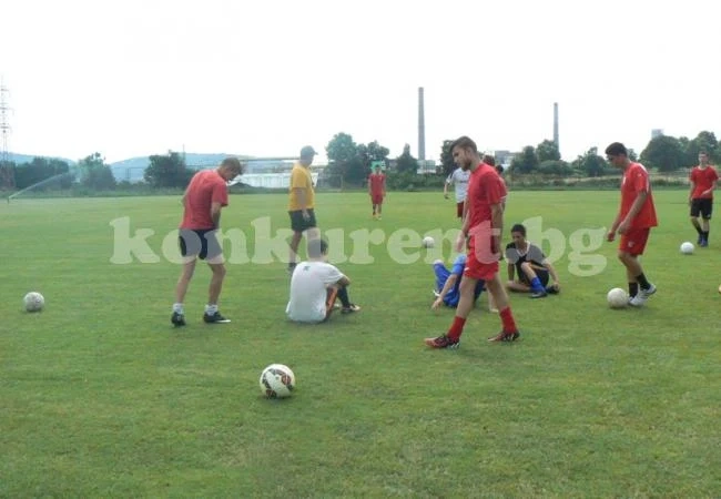 Диан Попов привлича столичани за U19, първата контрола е срещу Криводол