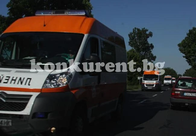 Мотопед се преобърна в канавка