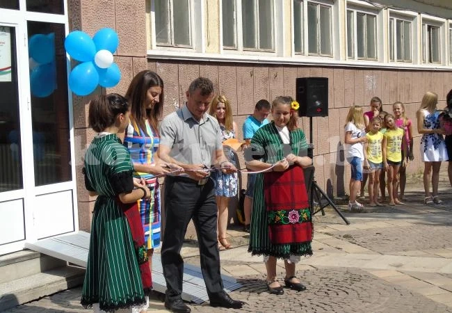 Нов социален център подпомага  хора с увреждания в Бяла Слатина