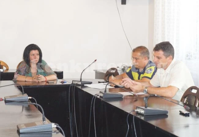 Фейсбук група в Козлодуй събра управници и полиция