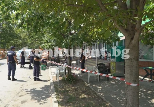 Огромни парчета бетон едва не убиха бебе