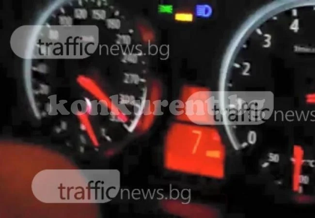 Внукът на цар Киро пак шокира: 300 км/ч и люта чалга в BMW показа във фейса си