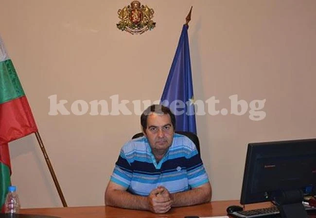 Защо Каменов оттегли оставката си