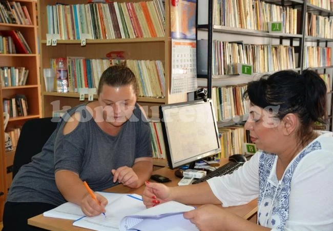 8 библиотеки обогатиха фондовете си чрез кампания на ДПРАО