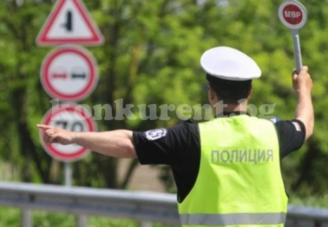 Арестуваха рекордьор с 14 присъди за шофиране без книжка