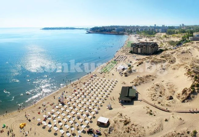 За втори пореден месец оборотът по морето е над 1 млрд. лв.