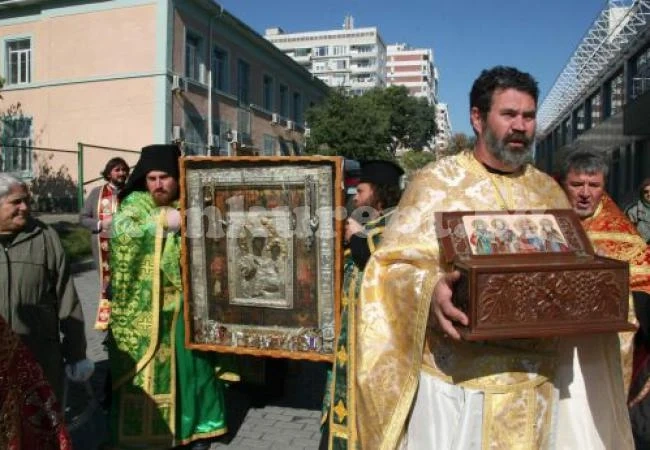 Чудодейни икони ни церят! Ето къде се намират и какво крият 