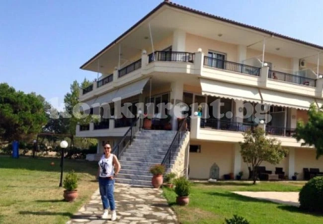 Ивана показа палата си
