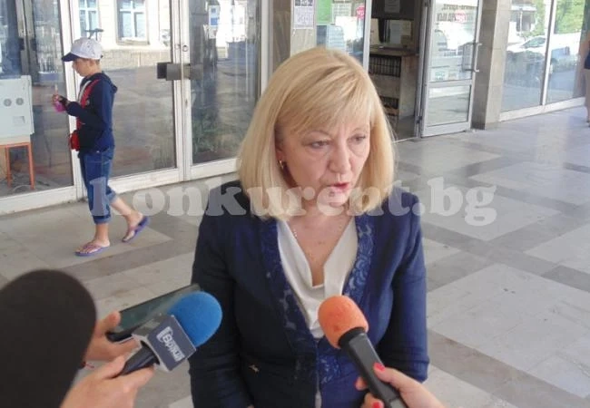 Петя Аврамова: Не съм безразлична към проблемите на врачанската болница