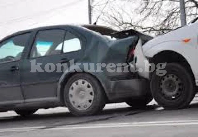 Верижна катастрофа край Добри дол