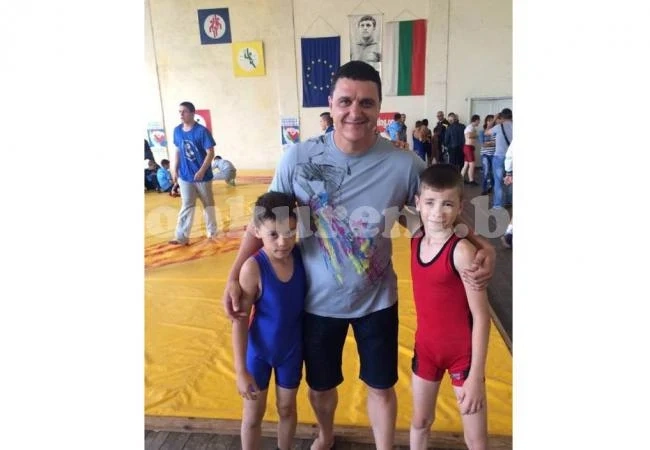 Борци от страната и Сърбия се събират в „Арена Оряхово”
