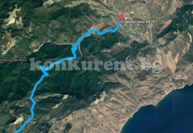 Автобус, пълен с пътници, се срути в 50-метрова пропаст