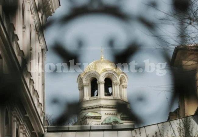 Времето на 14 август: Вятърът отслабва