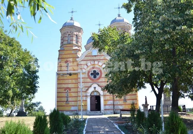 Осветиха нова чешма в Сланотрън