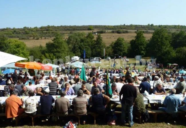 1 100 авджии стягат събор в пазвите на „Емирски мостове“