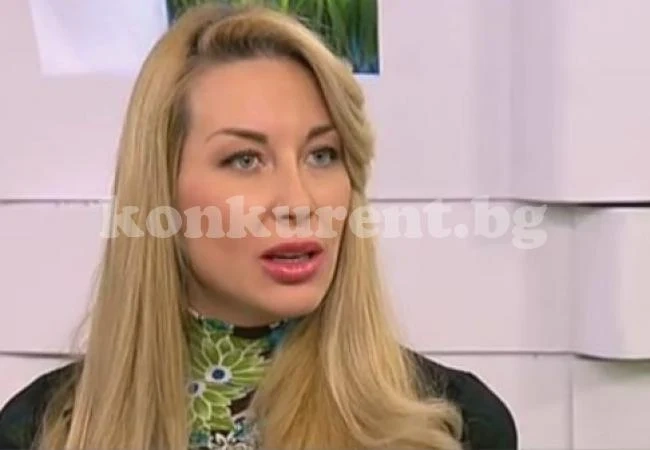 Антония Петрова изригна с поредна глупост: Похвали се със 113 см ... (СНИМКА 18+)