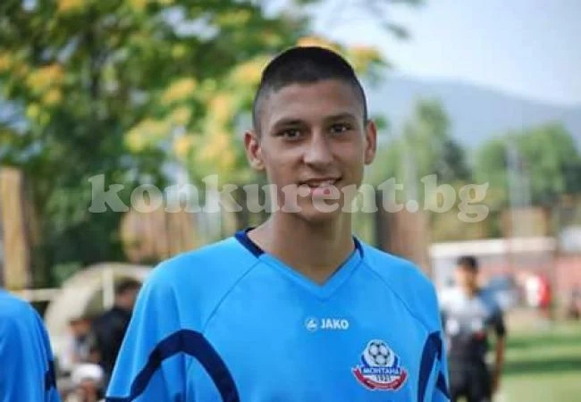 Каската и Апостолов носят точка за U17 на Монтана от Кнежа 