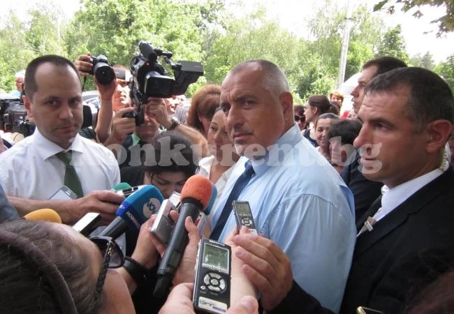 Случи се! Дават още пари за асфалт във Враца