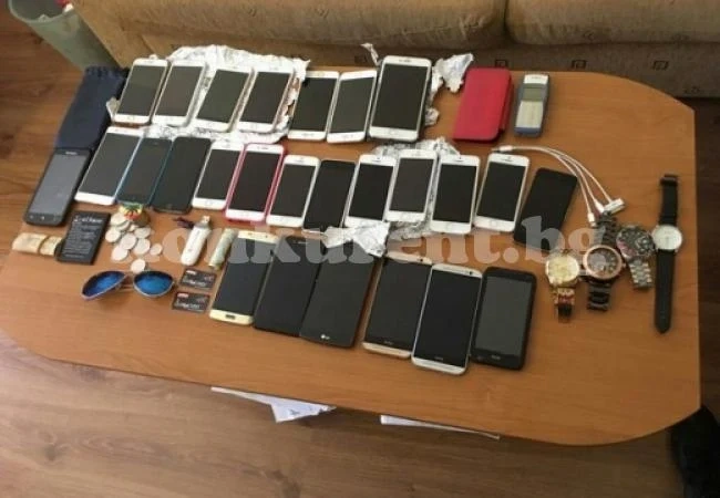 Младок от Монтана си направи колекция от откраднати айфони
