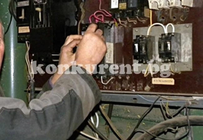 Засякоха крадец на ток