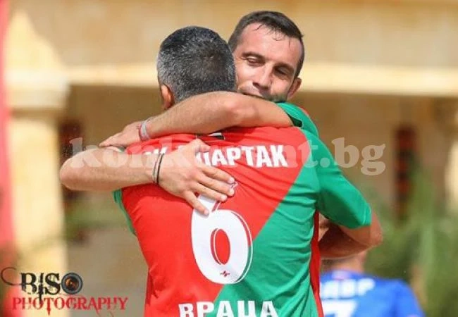 Полицаите от Враца взеха купата, Бутанския с хеттрик, Гигса с шедьовър
