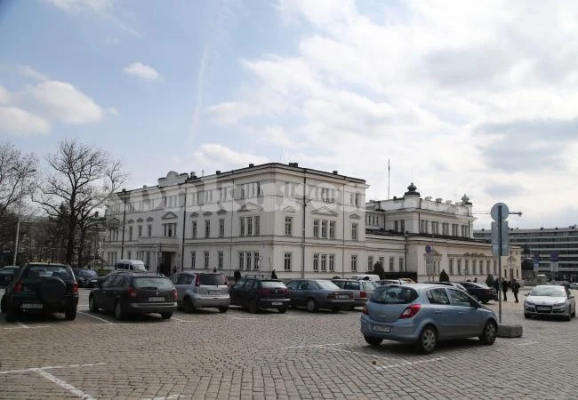 Хайтов разпитва Москов в парламента