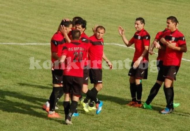 Кариана и Първа Атомна бият с по 2:0 навън, Бдин губи, а Ком взе точка