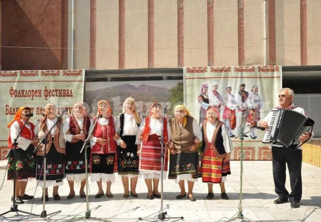Фолклор, джаз и рок завладяха Берковица