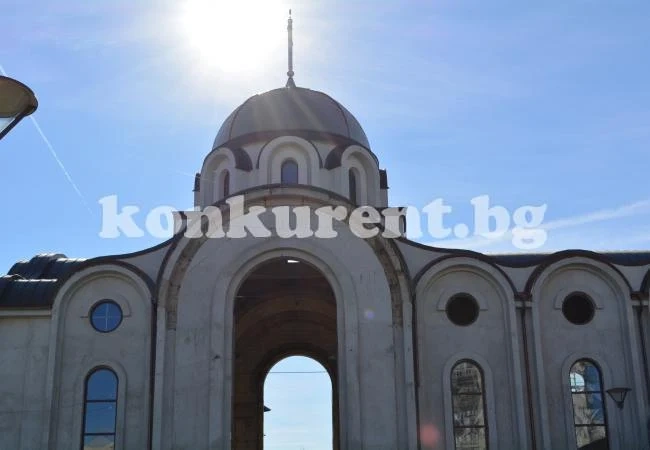 Патриарх Неофит ще служи под открито небе в Монтана