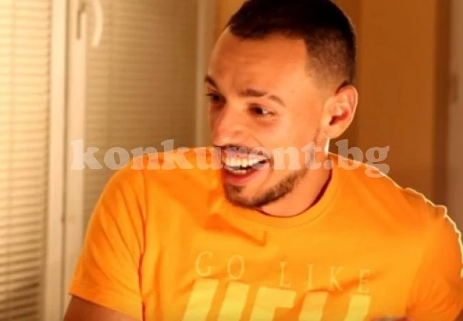 Даниел Петканов превъртя, лъсна в клип с момчета, които лапат вибратори! (ВИДЕО 18+)