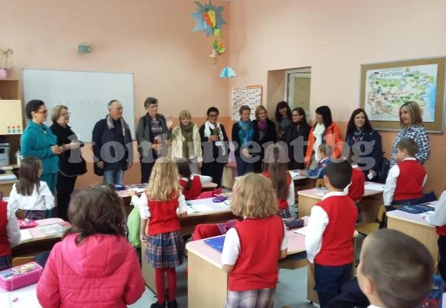 ВИДЕО: Гости от 4 страни гостуват на врачанско училище