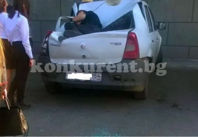 Невероятни СНИМКИ на влюбен хлапак, паднал от 23-ия етаж и оцелял