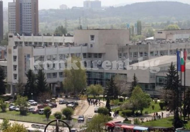 УНСС със спешни мерки заради липсата на студенти