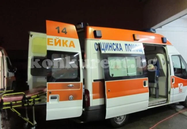 Авери бутнаха картоиграч от втория етаж