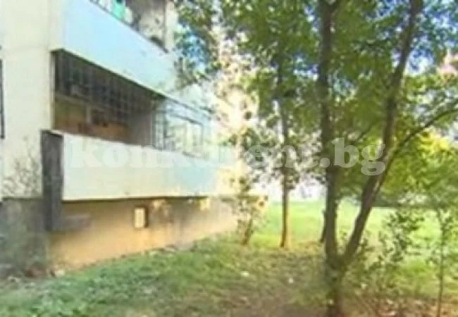 Настаняват изоставеното бебе в приемно семейство