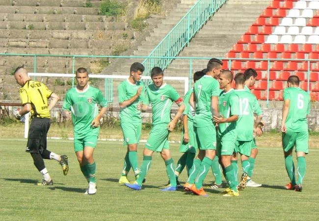 U19 Ботев победи Верея с 2:1 в късна драма