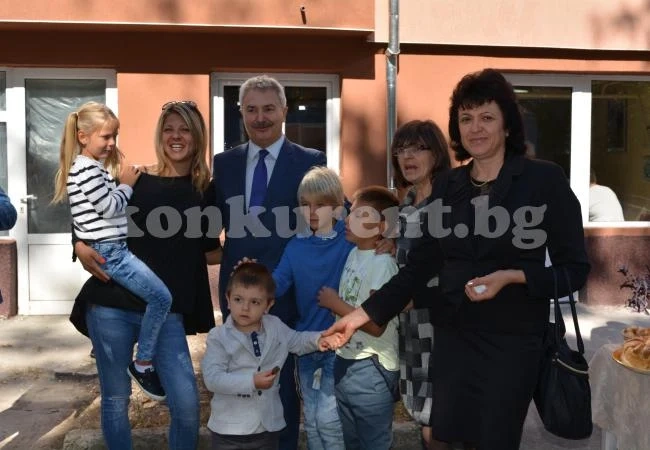 Завършиха ударно санирането на две от най-старите кооперации в Монтана