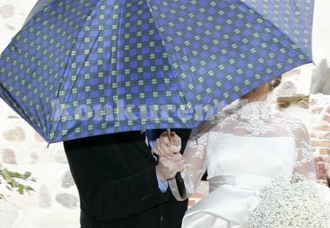 Американка се омъжи за милионер, оказа се дядо й