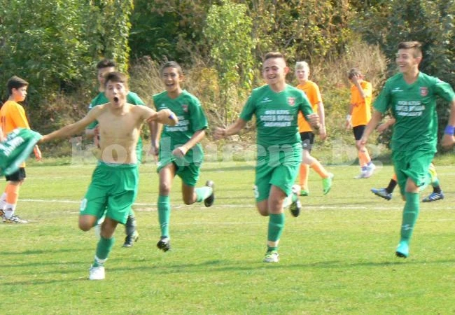 Четата на Гарев сломи Литекс в U15
