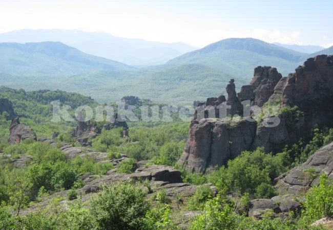 Уникално състезание събира бегачи край скалите