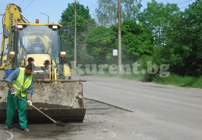 ВИДЕО: Стартира ремонт на 3 улици във Враца